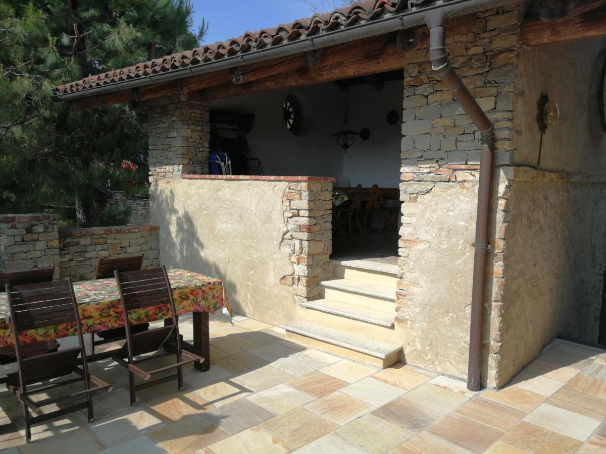 Agriturismo Sondrea Sinio Eksteriør bilde