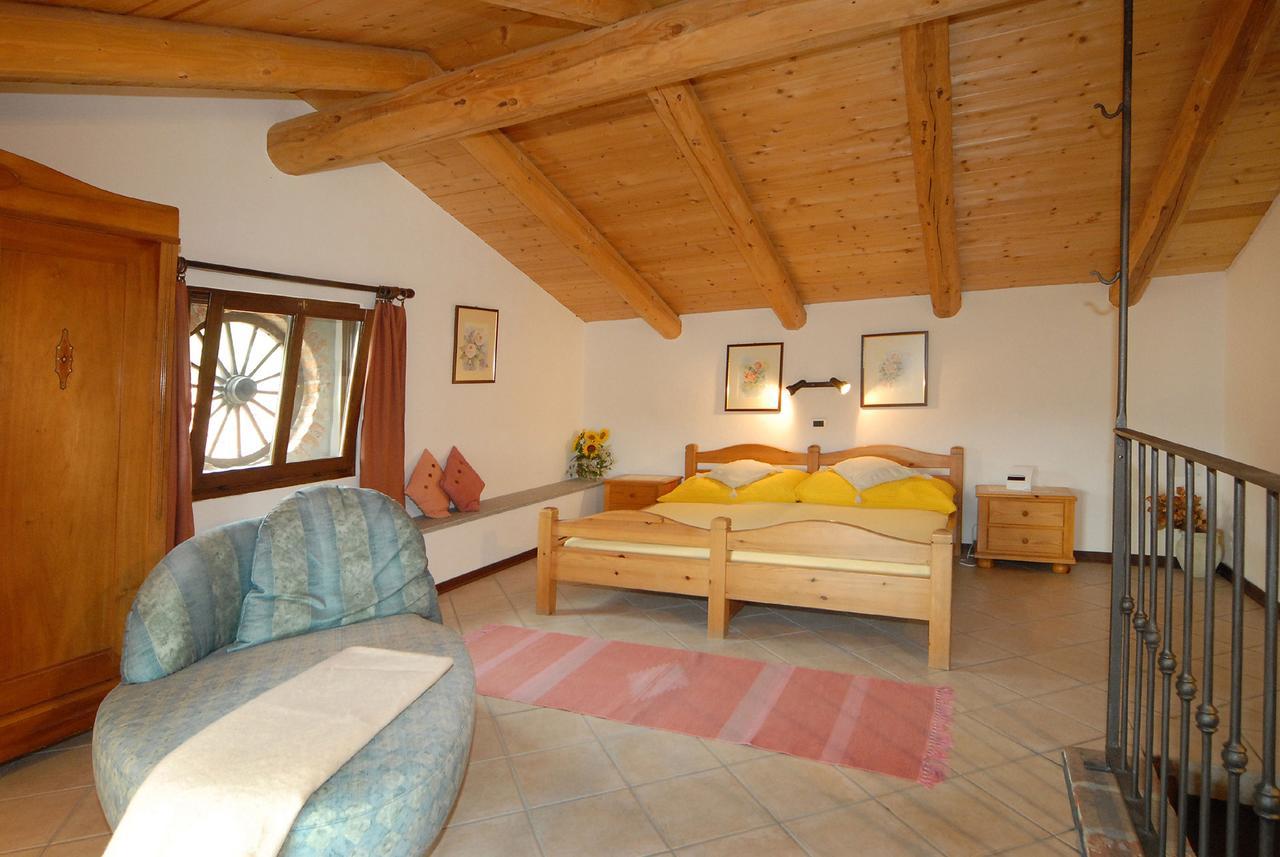 Agriturismo Sondrea Sinio Eksteriør bilde